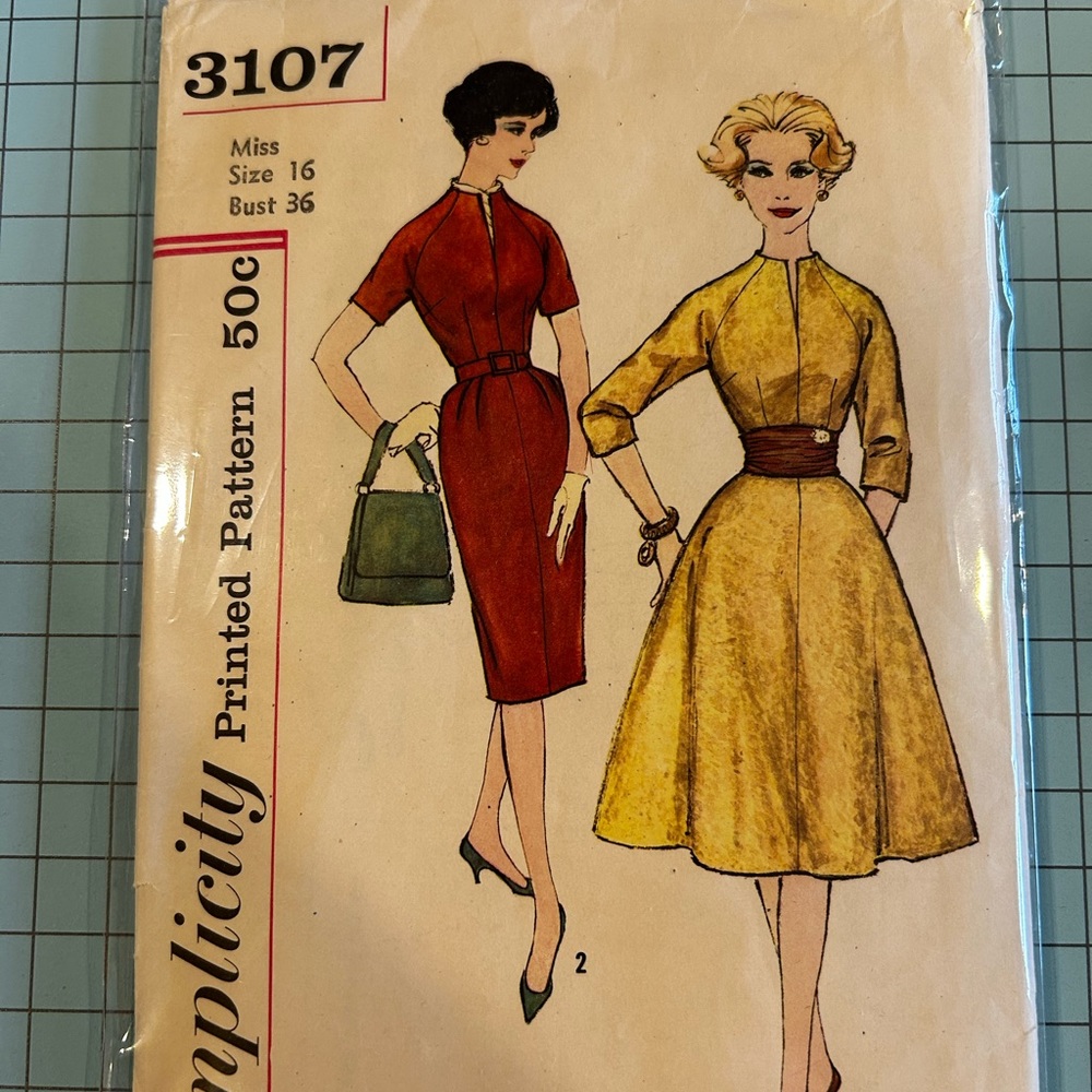 Simplicity 3107 Size 16 Bust 36